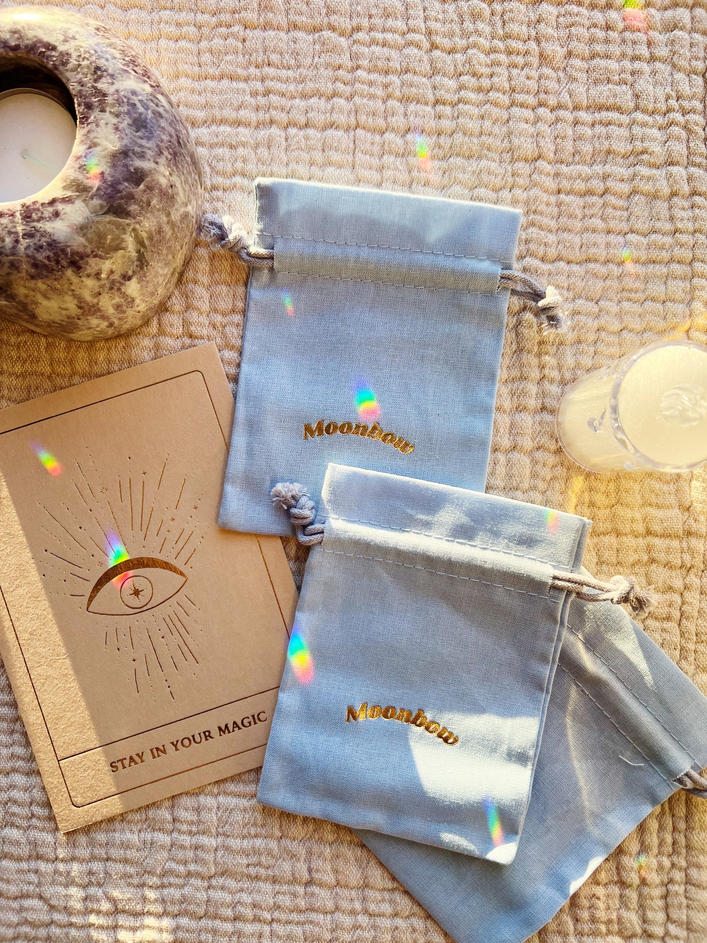 Moonbow Pose Lyseblå – Lille