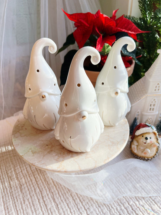 Frosty LED Gonk – Medium – 7.5 x 9 x 17.5 cm