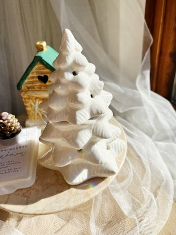 Winter Wonderland wax melt brenner – Hvit Julegran i Keramikk
