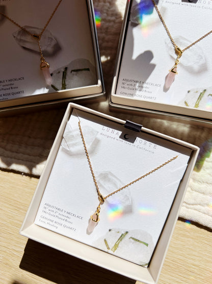 Prism Point Lariat Halskjede – Rosenkvarts