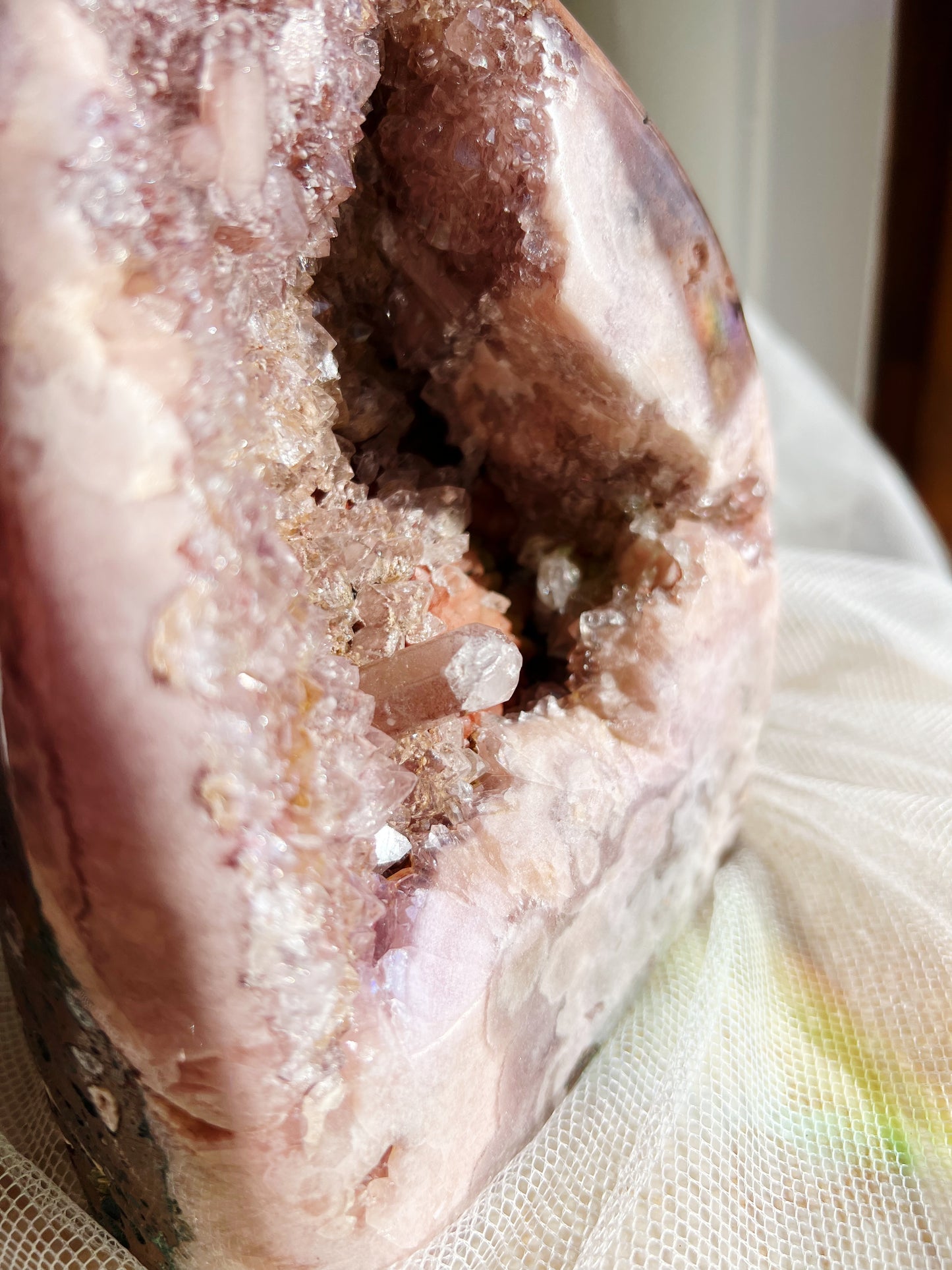 Rosa Ametyst Geode – 1900g