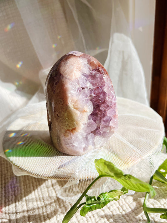 Rosa Ametyst Geode – 965g