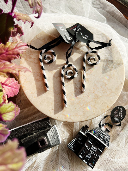 Mørk Jul – Sort og Hvit Gotisk Candy Cane