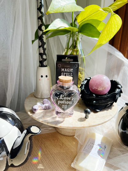 Love Potion – glassflaske i hjerteform ( 4 x 6 x 8 cm)