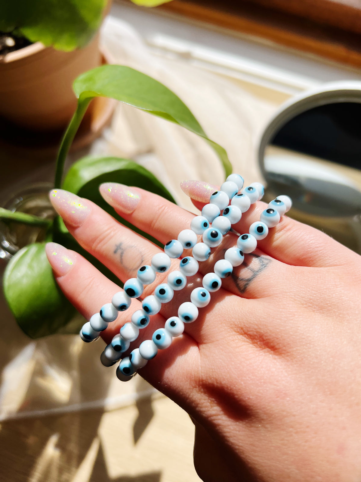 Hvit Evil Eye Armbånd 6mm