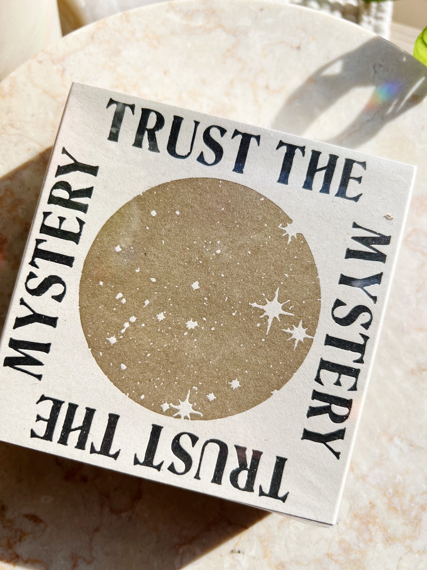 Trust The Mystery Luxury Fyrstikker