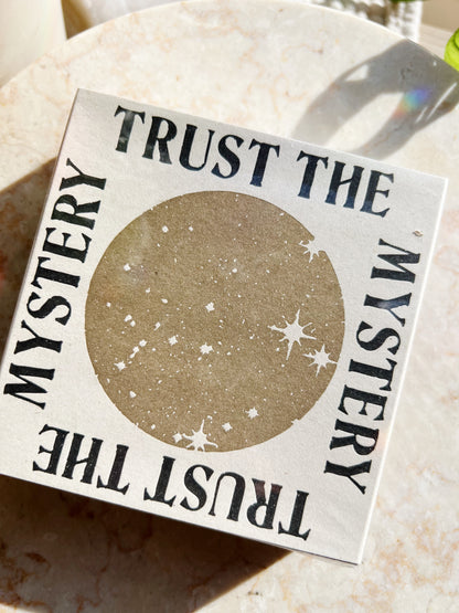 Trust The Mystery Luxury Fyrstikker