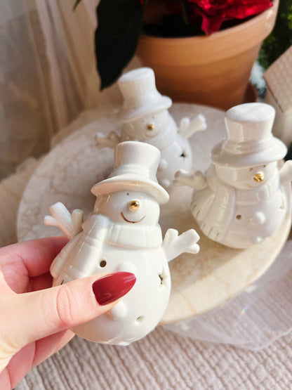 Frosty Jolly – liten snømann med LED-lys – 6 x 9 x 10 cm