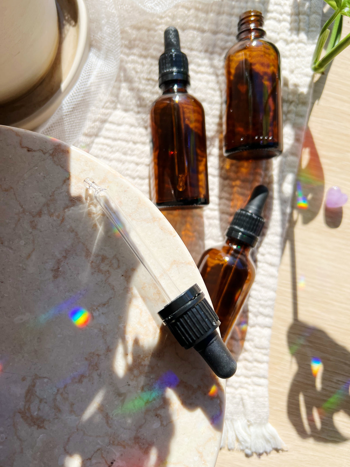 Glassflaske Amber 50ml med Pipette – Lag din egen magiske oljemiks