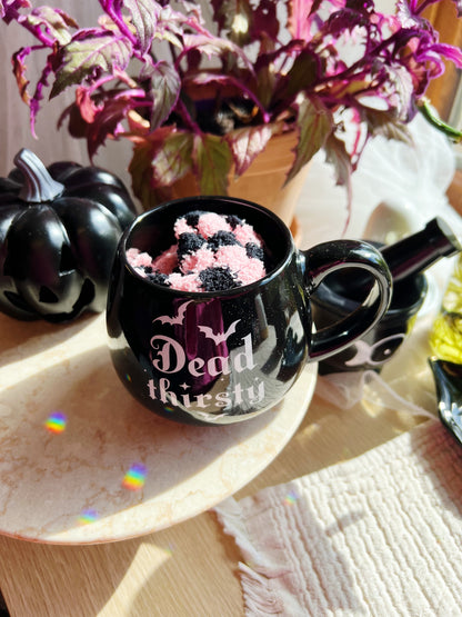 Dead Thirsty Gothic Halloween Krus & Sokkesett ( 500 ml )