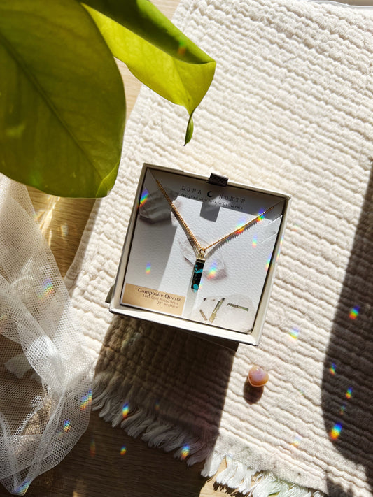 Obelisk Pendant Halskjede - Chameleon