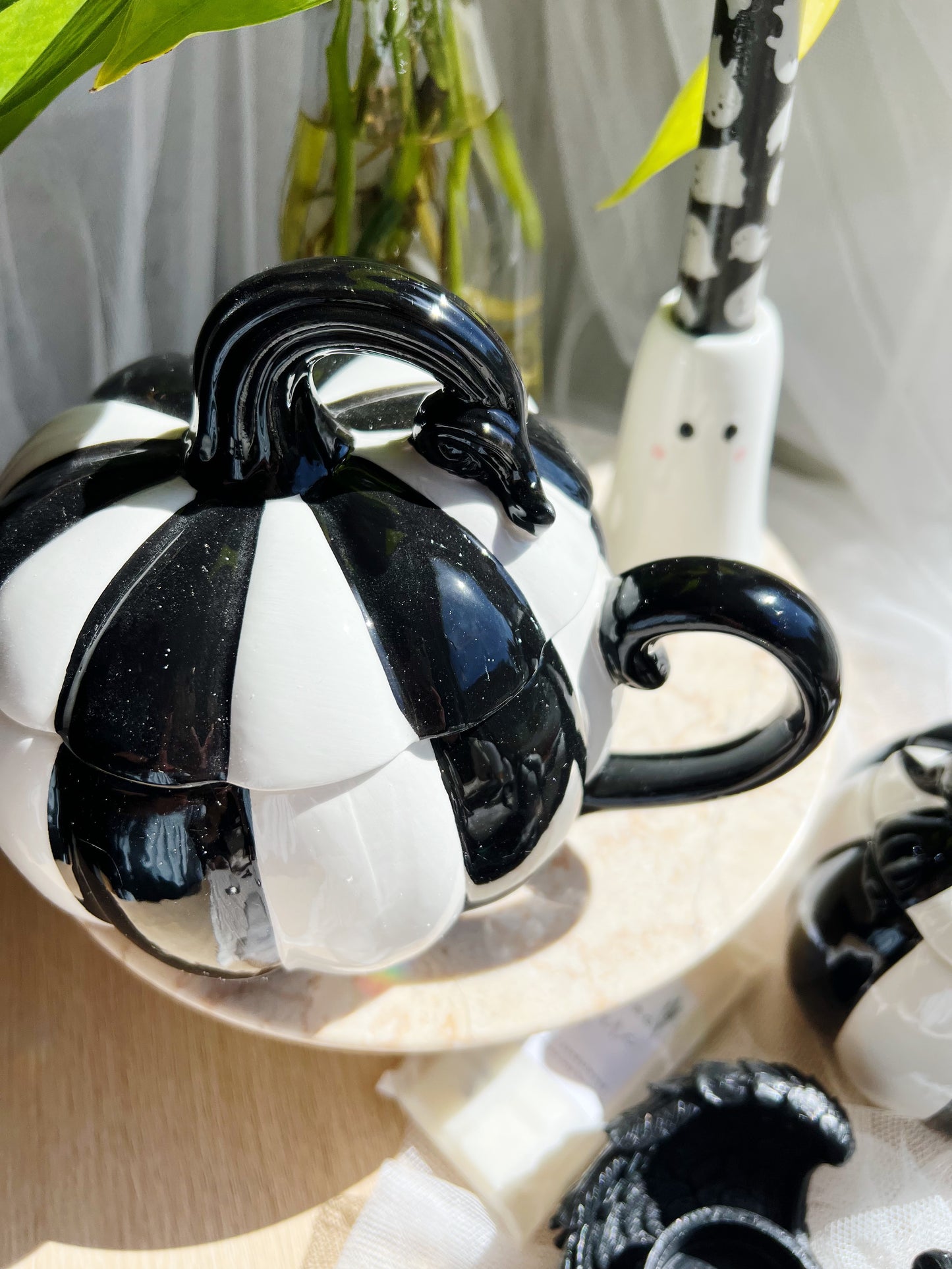 Black and White Striped Pumpkin Tekannen