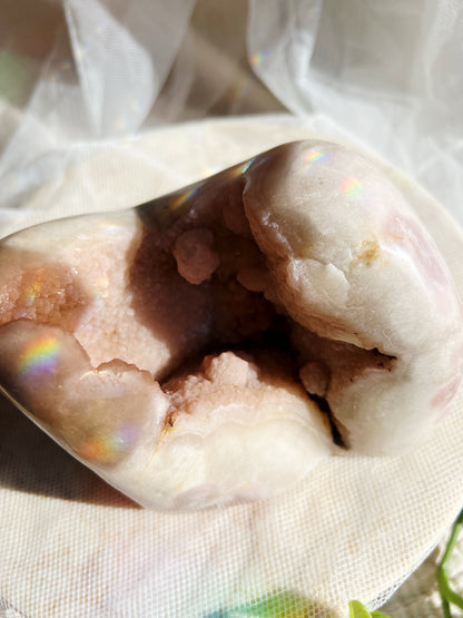 Rosa Ametyst Geode – 1666g