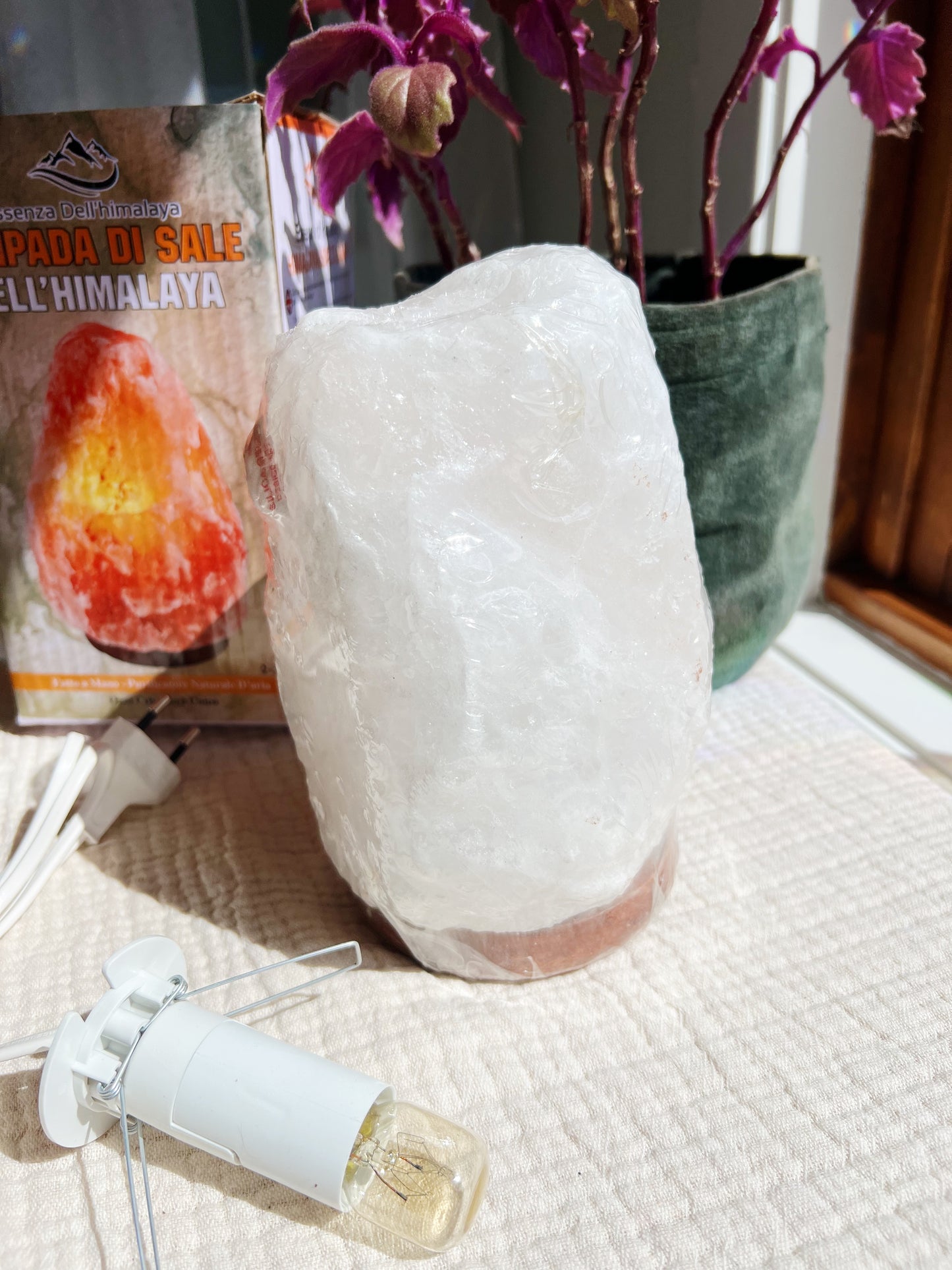 Hvit Himalaya Saltlampe 1-2 kg