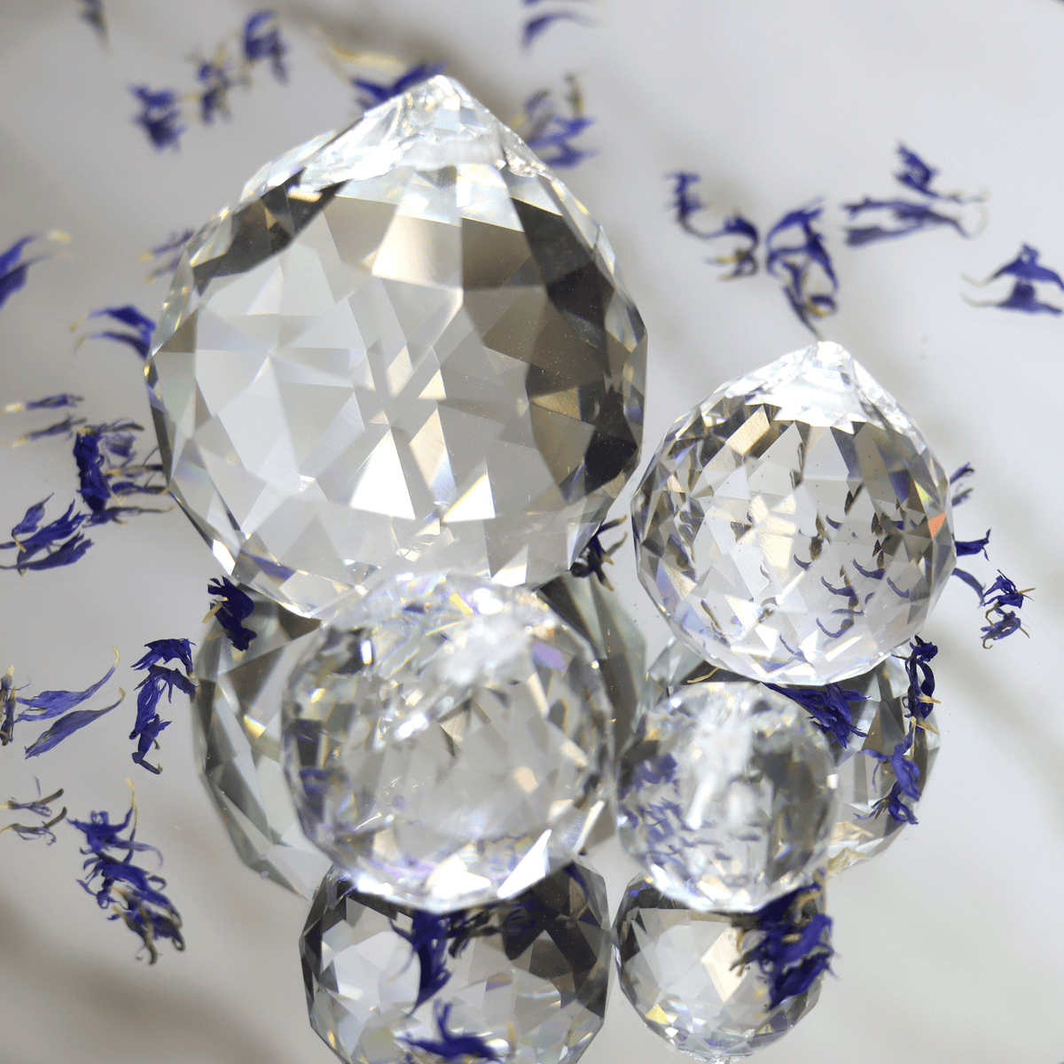 Feng Shui ball (3 cm) Suncatcher