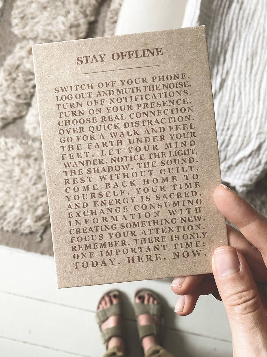Stay Offline Postkort
