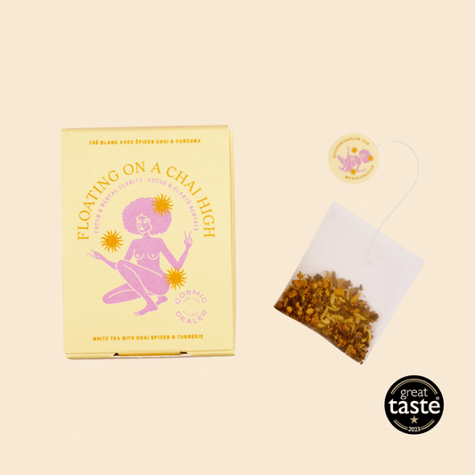 Floating on a Chai High - Hvit Chai Te med Gurkemeie (12 teposer)